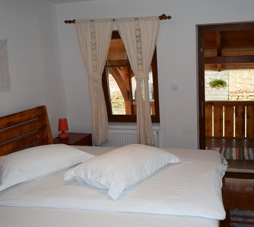 Casa Saseasca Villa Saschiz ภายนอก รูปภาพ